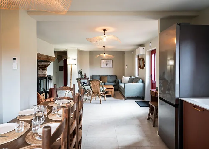 Maison Du Chot Дом отдыха Uza